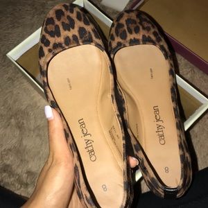 Leopard ballet flats